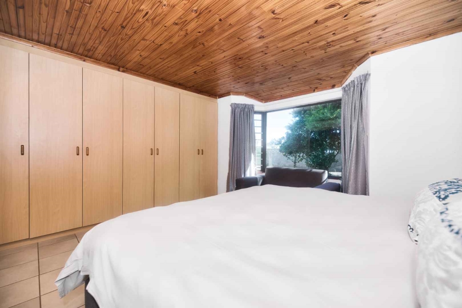 2 Bedroom Property for Sale in Westcliff Western Cape